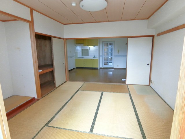 和室からリビング 和室からリビング